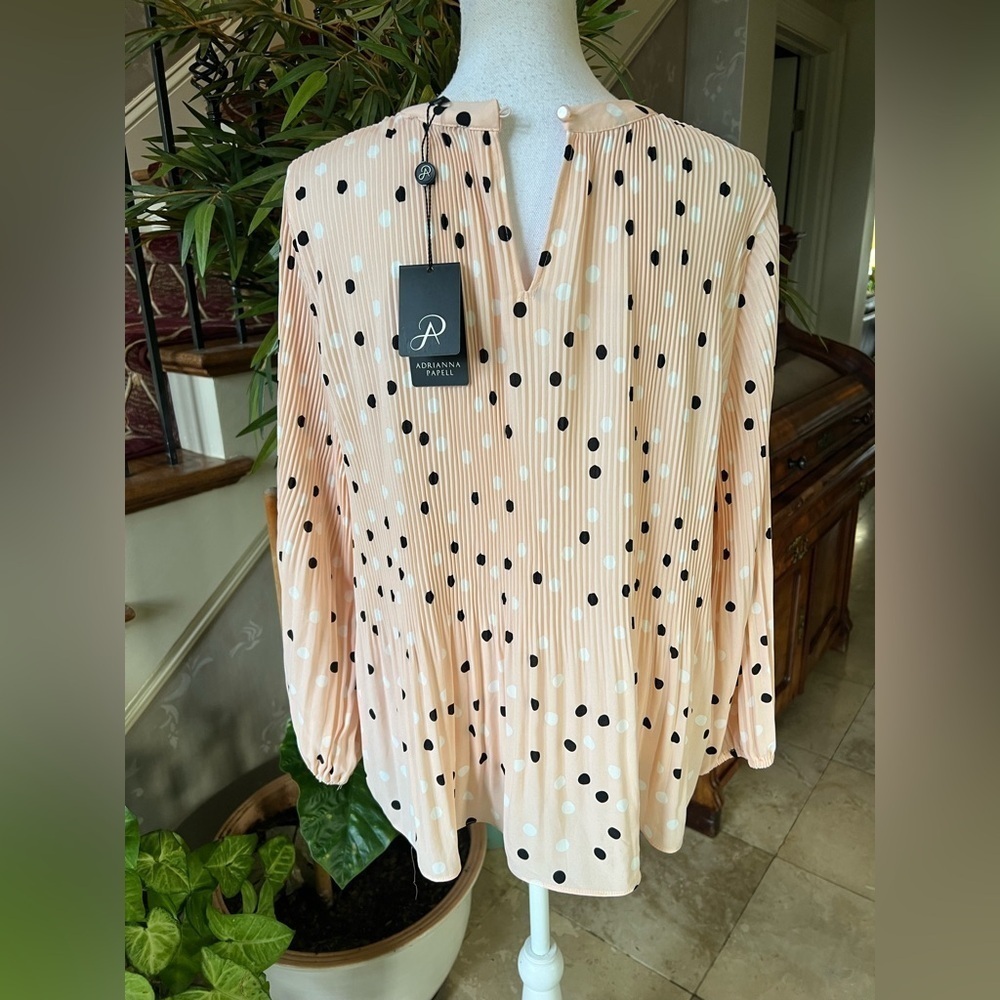 Adrianna Papell ladies pullover, crewneck blouse, size medium NWT lightw… - Picture 12 of 15